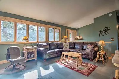 Image de Estes Park Home w/ Ac - 1/2 Mi to Lake & Downtown!