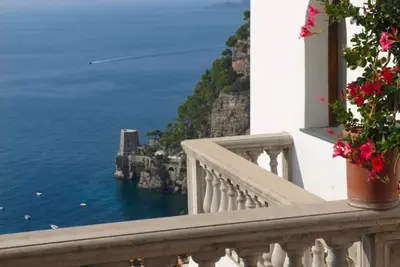 Image de Appartement avec terrasse vue mer Ă Positano