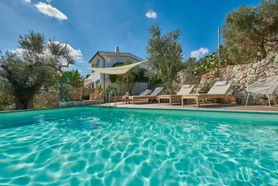 Image de Charming villa with private pool and sea access in a walking distance