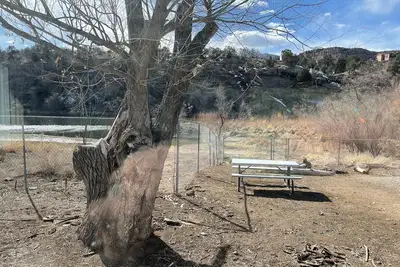 Image de River front fishing house close to Quality Waters and Navajo State Park