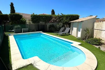 Image de Maison de vacances piscine rive droite 500m plage