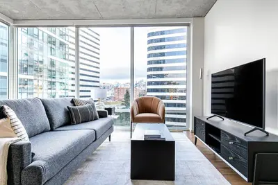 Image de Modern South Lake Union 2br w/ Gym, Bbq, nr. Amazon, by Blueground