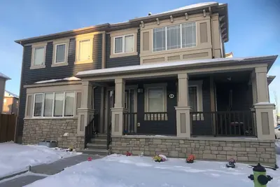 Image de Near airport