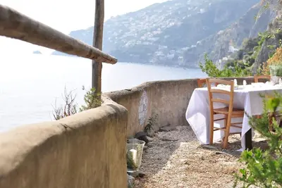 Image de Entre falaises et la mer, Côte amalfitaine Villa Sur l'océan.
