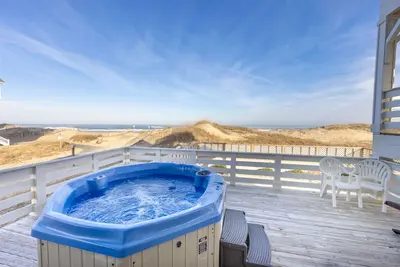 Image de Summer Savings - Oceanfront Dog Friendly w/ Pool, Hot Tub, Elevator, Game Room