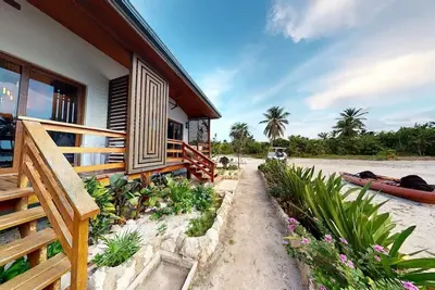 Image de Peaceful Villa Bajio Chic Villa Oasis with Staff by Alom Estates