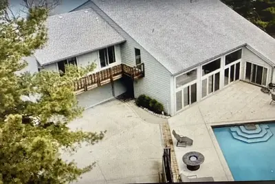 Image de Luxury Beach House In Dunes National Park with 40ft Pool, & Lawn With Garden