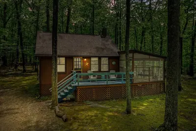 Image de River Walk Cottage - Hot Tub | Pets | Fire Pit | Grill |River Access