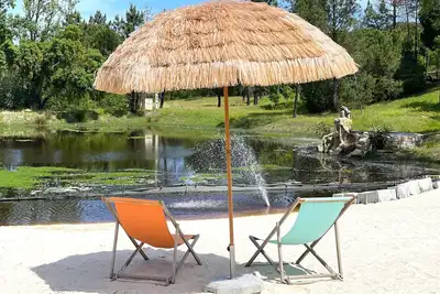 Image de DoAguaBoa, lodge rouge