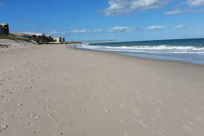 Image de Direct Ocean Front, Stunning Views from every room.