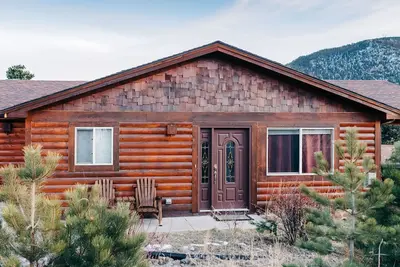 Image de Longs Peak Lodge; An Easy walk to downtown! #3221