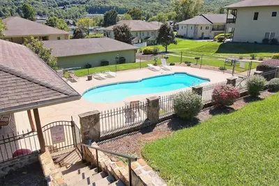 Image de Day Dreamer Lake & Mountain Views Condo W/ Pool