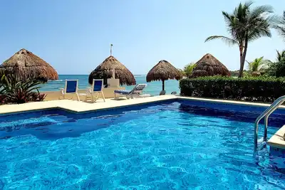 Image de Caribbean Jewel! 2 bed/2 bath With Pool And Panoramic Ocean Views