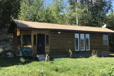 Image de Clean Romantic Cabin<br>Lakeside Sauna\/Tub and Fire Pit