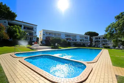 Image de Pinhal do Golf Cd215, accès direct à la piscine!