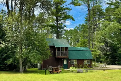 Image de Deer Run, pool, steps from Loon Lake