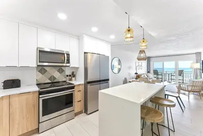Image de Oceanfront Perfection Stunning Views & Large Heated Pool for Ultimate Relaxation