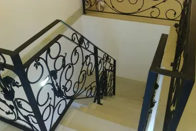 Image de modern home close to city attractions