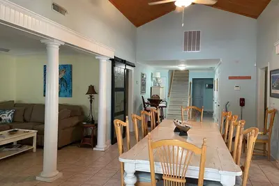 Image de Ocean Treasure - ocean views, 142 steps to beach, 3, 200', immaculate, 5 bd 5 bath