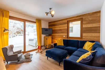 Image de Stylish 2 bed apartment, sleeps 6, near Les Prodains Gondola.