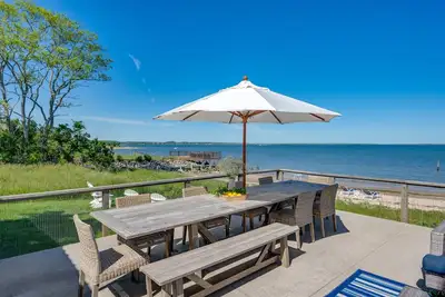 Image de Private Beach front Home
