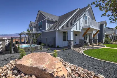 Image de 6 Bed | Swim Spa | Resort pool | Lazy River | Mini Golf | Sp