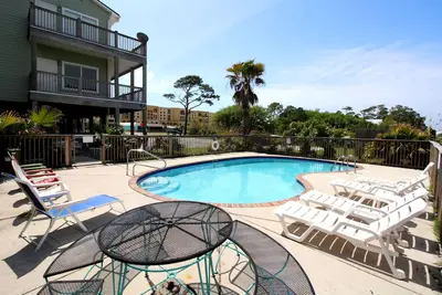 3 Bedroom Condo( Beach, & fish) Beautiful Bayside View and Perfect Sunsets