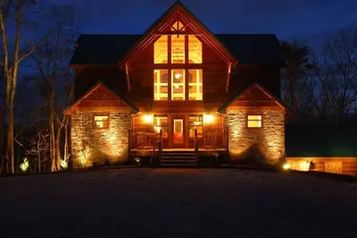Image de Spring Dates Available! Low Rates! Private & Relaxing Mountain Home w/ Views!