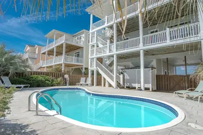 Image de Amazing Ocean Views House w/ Private Saltwater Pool - 5 Br-4 Ba - Sleeps 13
