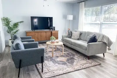 Image de 🔆Clearwater Coastal Cottage🔆 newly renovated, near beaches & downtown Dunedin