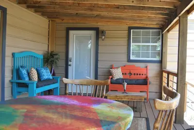 Image de Short's Landing at 505 West. Murphy