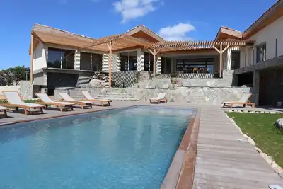 Image de Villa exceptionnelle avec piscine chauffée et spa