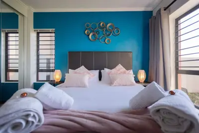 Image de Safe & Modern spacious garden unit- Wifi & Netflix