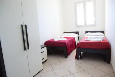 Image de Two-bedroom sea view apartment