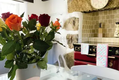 Image de A Tranquil, quirky cottage with large garden - perfect for families