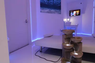 Image de Brand New Private Luxury Suite King Bed