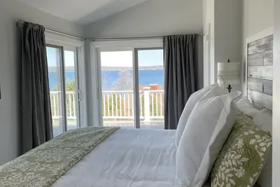 Image de Best Views in Petoskey with Panoramic view of Little Traverse Bay