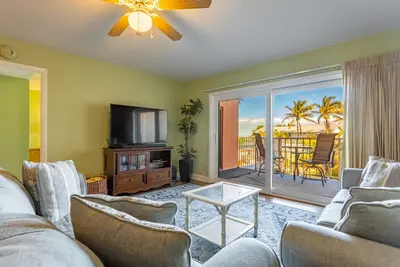 Image de Beachfront Condo—Powdery Sand And Gulf Breezes—Family Friendly W/ All You Need!