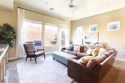Image de Sunny Escape Spacious Home Minutes From Zions
