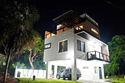 Image de Family Paradise w\/pool, Beach
