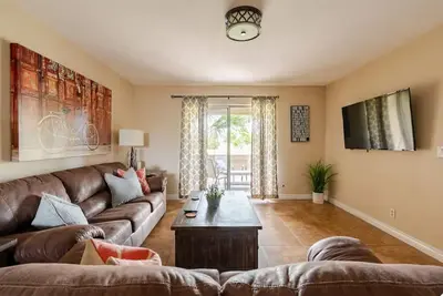 Paradise Valley Paradise/ Ground Unit