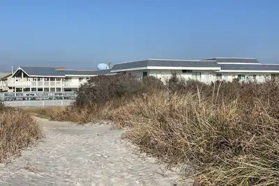 Image de A Slice of Beach Front Heaven