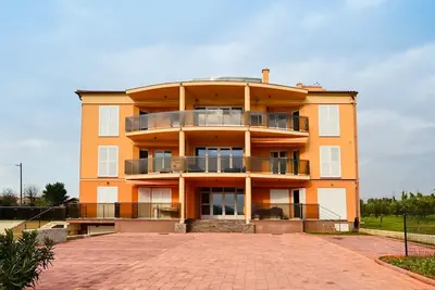 Image de Apartment in Pomer near the sea