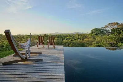 Image de Jungle Treehouse w\/ Daily Breakfast, WiFi + Views