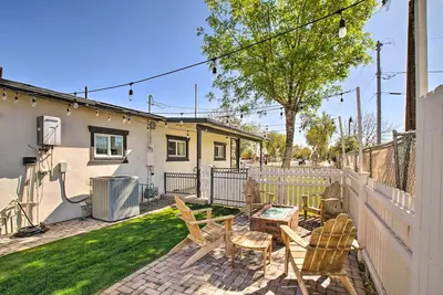 Image de Walk to Downtown: Gilbert Home w/ Fire Pit!