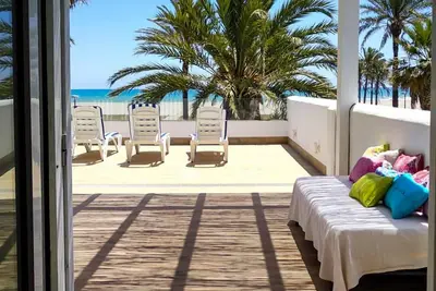Image de Merveilleuse maison de vacances pour 6 personnes avec climatisation, Wifi, Tv, terrasse et parking
