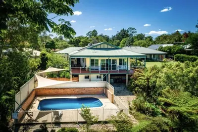 Image de Paradise house with a pool, deck and amazing view