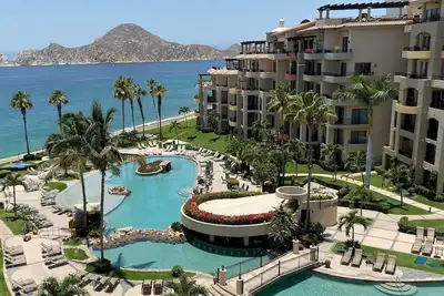 Image de Best 2 Bedroom Premier location! Closest to Ocean and Pool! Personal concierge included!