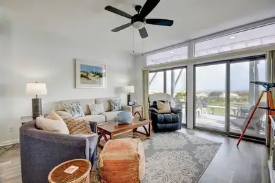 Image de Anchors Away - Hosted By Moore Ai Rentals