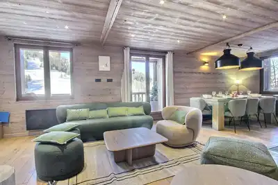 Image de Chalet 12 personnes, aux pieds des pistes avec sauna et belles prestations